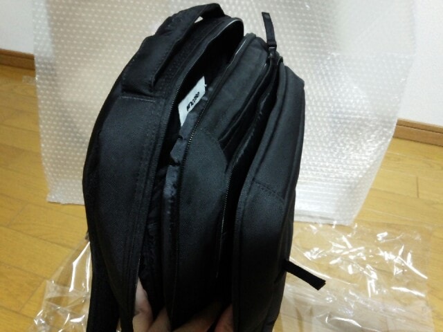 incase ICON Slim Pack（CL55535)