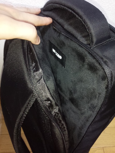 incase ICON Slim Pack（INBP100232)