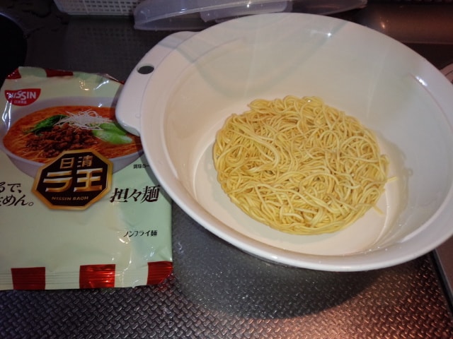即席専用ラーメン電子レンジ調理器