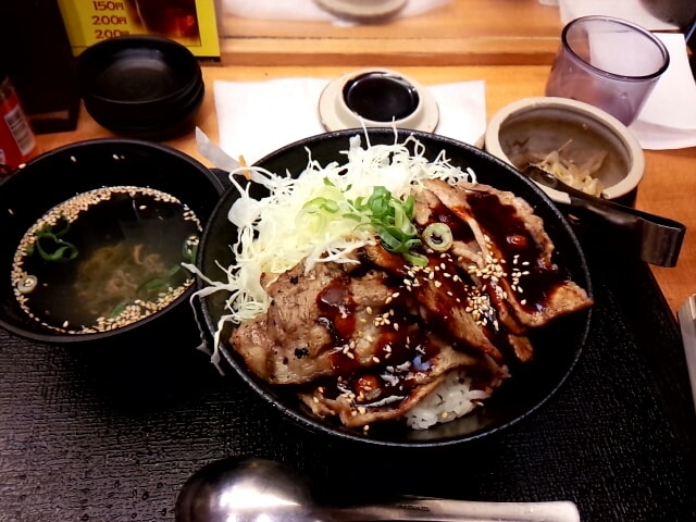 難波肉劇場